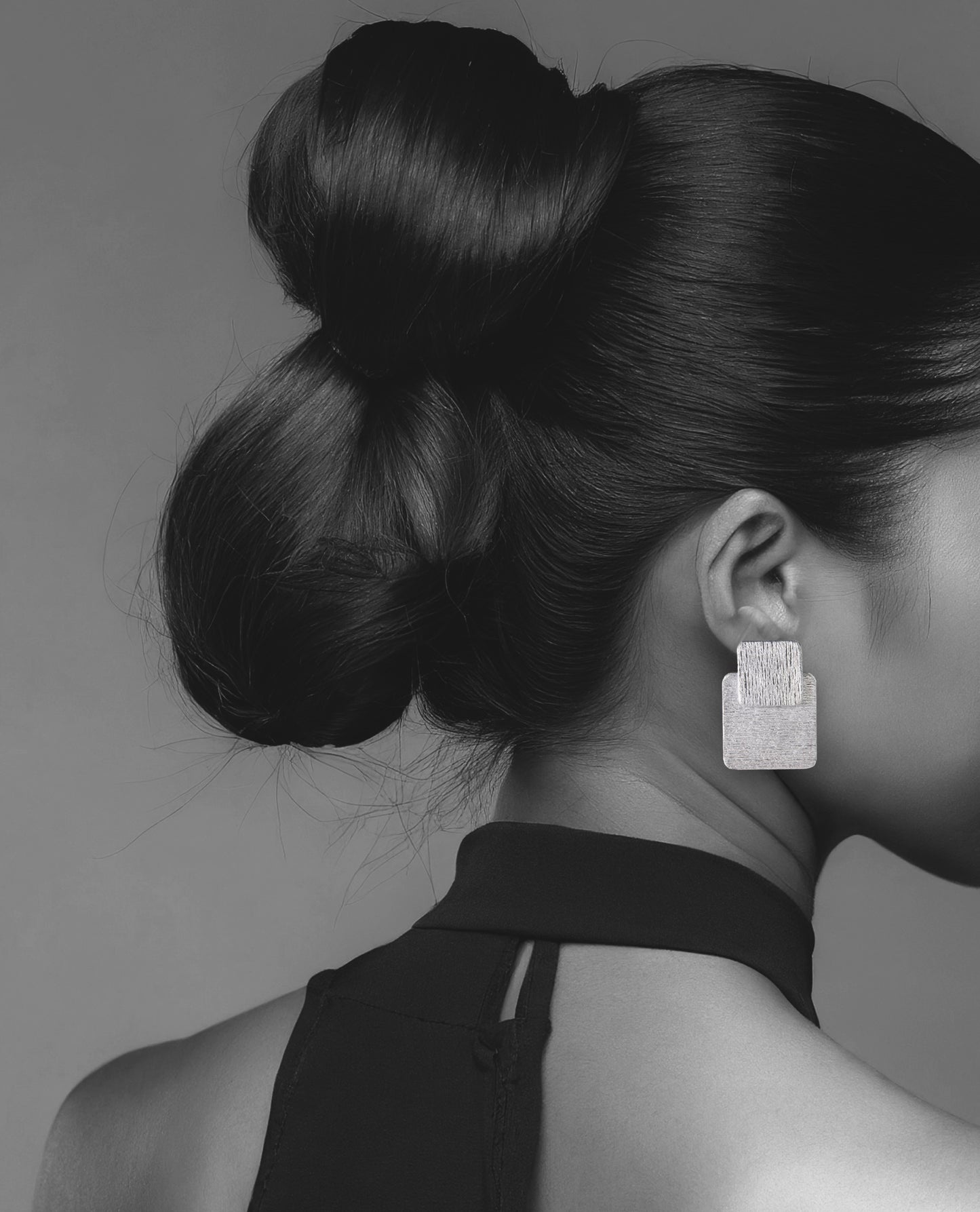 La Maxi boucle d'oreilles VARINKA en crépon