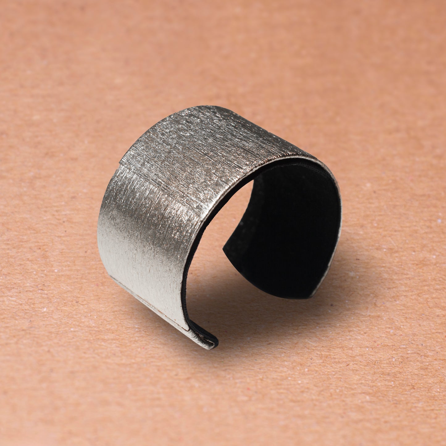 La manchette GAIA en crépon